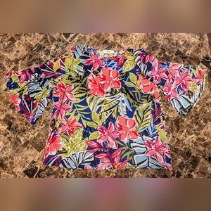 5/$25 Jones Studio Floral Top